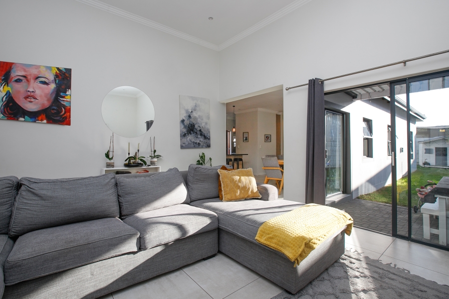 3 Bedroom Property for Sale in Parklands North Western Cape